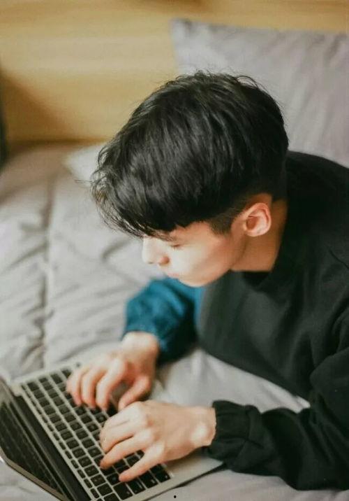 吃瓜网红小哥哥是谁啊,吃瓜网红小哥哥的真实身份！